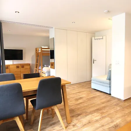 Appartement Jaeggi 44 By *